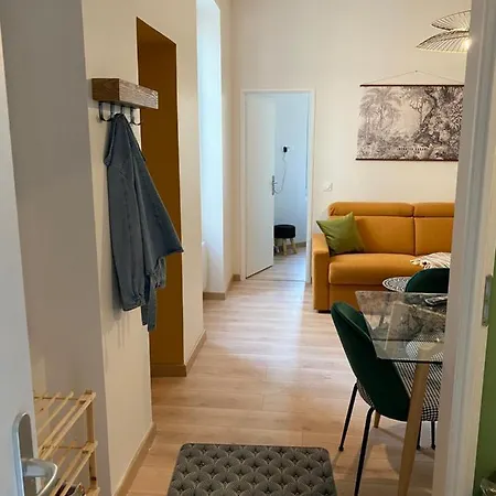 Magnifique appartement au centre ville avec parking privé et gratuit LE JARDIN DES PLANTES Dijon Extérieur photo