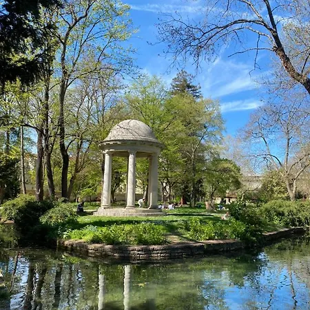 Magnifique appartement au centre ville avec parking privé et gratuit LE JARDIN DES PLANTES Dijon Extérieur photo